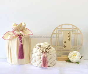 Soporte de tarta de madera vintage con acabado desgastado, perfecto para decoración rústica, eventos de granja, pasteles, magdalenas y magdalenas - Product Image 1