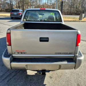 Gran Oferta: Camioneta Chevrolet S-10 Modelo Antiguo 1998, Lista para Enviar - Product Image 1