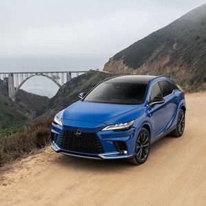 Offre Spéciale Lexus RX F SPORT Véhicule Premium Design Élégant Performances Fiables et Confort Familial en Voyage - Product Image 2