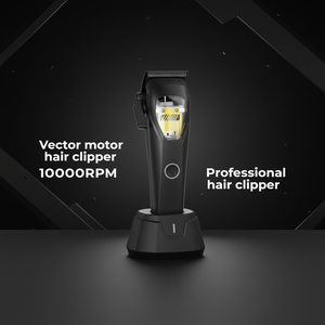 เครื่องตัดแต่งขนไร้สาย ROMAN Professional พร้อมแท่นชาร์จ ใบมีดเคลือบ DLC มอเตอร์เวกเตอร์ ชาร์จแบบ Type-C แบตเตอรี่ 2000mAh สำหรับใช้ในบ้าน - Product Image 1