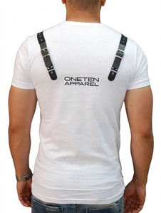 T-shirt blanc slim fit à col rond pour homme Oneten avec bretelles en cuir noir et imprimé lettres - Product Image 3