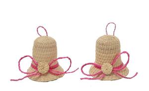 Proveedor Global al por Mayor de Decoración Navideña de Jacinto de Agua, Pieza Artística Tejida Natural con Campana, Lazo Rosa y Asa para Mesa - Product Image 1