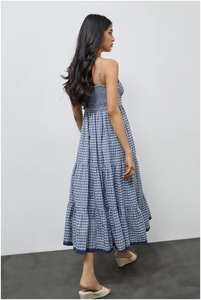 Vestido maxi a cuadros azul marino de mezcla de algodón con dobladillo acampanado, estilo dulce para exteriores, corte moderno, ecológico - Product Image 4