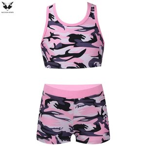 Ensemble deux pièces : Crop top dos nageur et short de sport, ensemble soutien-gorge et short imprimé personnalisé, tenue de fitness et yoga pour femme - Product Image 3