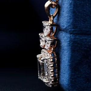 Colgante de plata de ley 925 con esmeralda y corazón, moissanita y diamante, dije de acero inoxidable personalizado con baño de oro, regalo para ella - Product Image 3