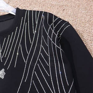 Sudadera de diseñador para hombre con pedrería, lisa, de invierno, informal, a la moda, estilo hip hop, ropa de calle, top personalizable y transpirable - Product Image 3