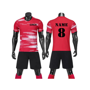 Conjunto de Uniforme de Fútbol Sublimado con Diseño Personalizado, 100% Poliéster, Tejido Transpirable, Top, Calcetines, Manga Corta para Invierno - Product Image 6