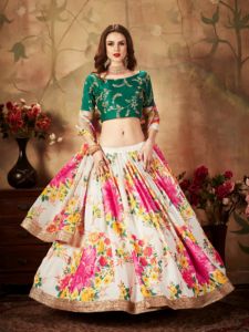 ชุดเลเฮนกาโชลีผ้าไหมออร์แกนซ่าพิมพ์ลายดอกไม้ พร้อมเสื้อปักเลื่อม ชุดเลเฮนกาสำหรับงานปาร์ตี้ลายดอกไม้ พร้อมเสื้อสำเร็จรูป - Product Image 2