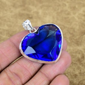 Élégant pendentif cœur en quartz tanzanite vintage, en argent sterling 925, fait main, bijou en pierre précieuse bleue, cadeau pour elle - Product Image 3