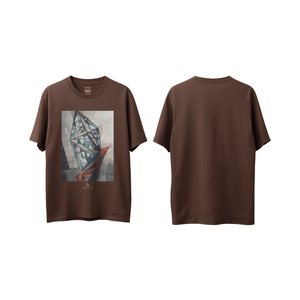 Camiseta Oversize Marrón de Corte Holgado con Estampado Geométrico de Algodón Unisex Casual de Ajuste Holgado con Hombros Caídos y Diseño Gráfico de Moda - Product Image 1