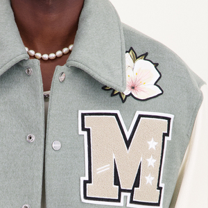 Veste universitaire en cuir véritable personnalisée OEM, élégante, avec des patchs en chenille, broderie, lettres, veste universitaire - Product Image 2