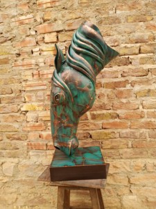 Sculpture de tête de cheval en fer pour intérieur et extérieur - Product Image 1