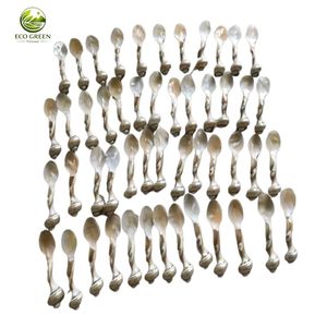 Juego de Cucharas y Tenedores de Concha Marina Hechos a Mano, Material Natural, Precio Accesible, Artesanía Única, Venta al por Mayor Directa de Fábrica de Vietnam - Product Image 1