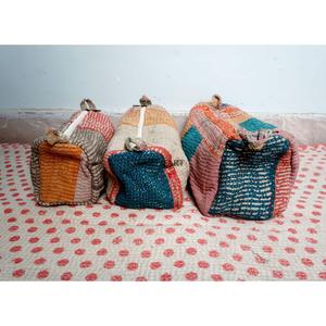 Handmade Floral Pattern Cotton Kantha Cosmetic <b>Pouch</b> Bag with Zipper Closure Modern Style Lightweight Multi-Purpose Women's Gift - Product Image 2