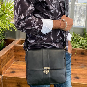 2025 High End Quality Genuine <b>Leather</b> Messenger Bag Fashion Designer Crossbody Shoulder Bags for <b>Men</b> Luxury Designer <b>Satchel</b> Bag - Product Image 4