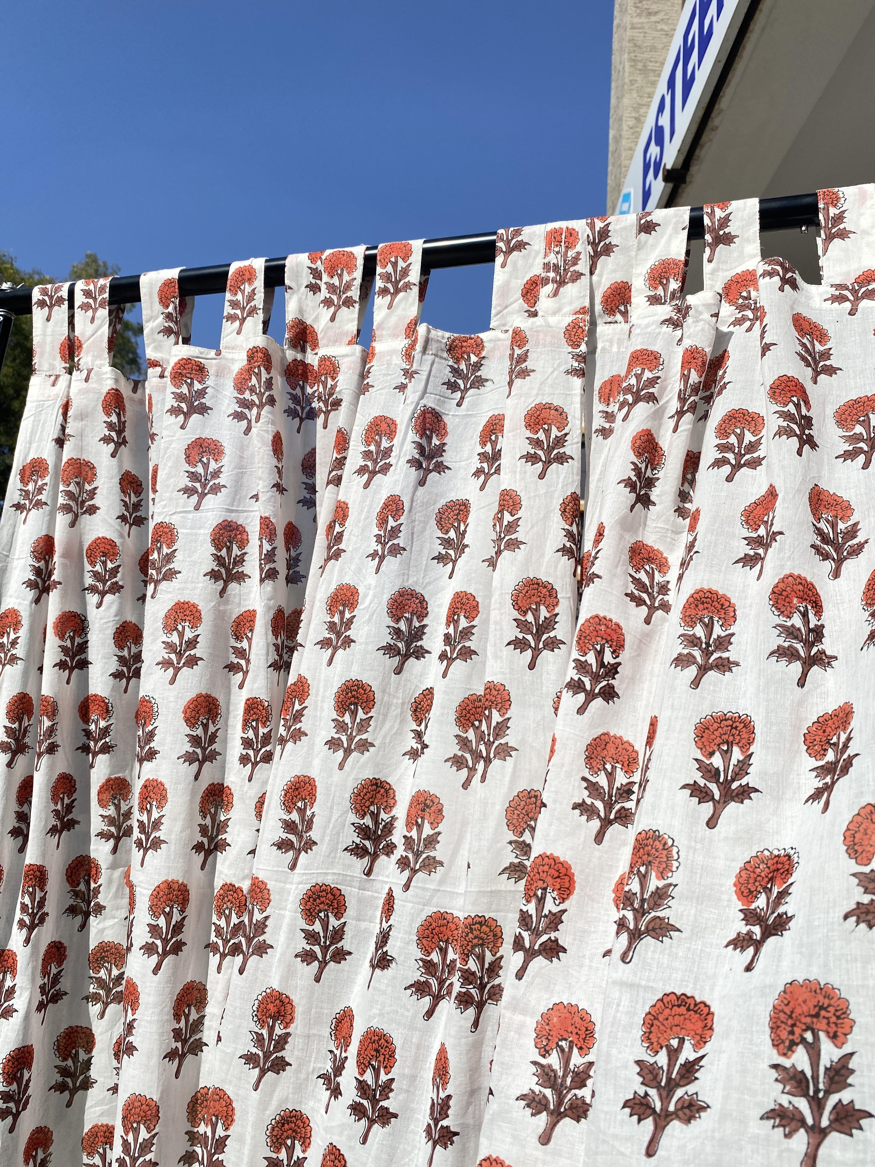 ตามที่แสดงในภาพ