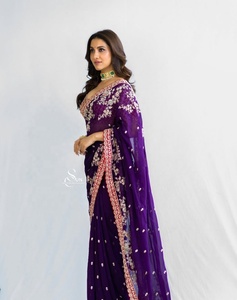 Saree ethnique indien avec chemisier en soie Matty moderne au design en georgette brodé lourd pour les fonctions de mariage des femmes - Product Image 2
