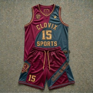 Ensemble d'uniformes de basketball personnalisés par sublimation – Meilleur prix de gros – Maillot et short de basketball pour hommes Clovix Sports - Product Image 3