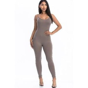 Tuta Aderente Calda con Schiena Aperta Serie Sportiva di Body e Tute - Product Image 1