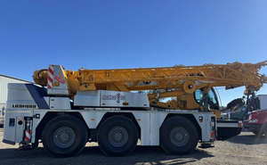 Grues de camion à flèches télescopiques LTC1050-3.1 2016, capacité de levage maximale de 110 231 lb - Product Image 2