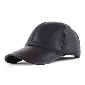 Casquette de baseball en cuir PU en gros, 6 panneaux, réglable, couleur unie, style décontracté, avec logo brodé sur le pan droit - Product Image 5
