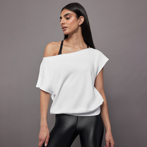 Top de punto sin mangas asimétrico blanco personalizado para mujer, de color sólido, corte holgado, informal, para invierno. - Product Image 2