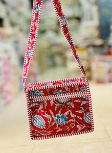 Quilted Floral Cotton Crossbody <b>Bag</b> Quilted Shoulder Purse Zipper Crossbody Handbag for Travel Daily Use - Product Image 1