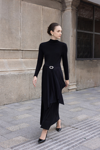 Vestido Midi Elástico de Verano con Cuello Alto, Manga Regular, Rayas y Botones, Estilo Minimalista y Sencillo, Tejido Mousse Negro, ODM OEM - Product Image 2