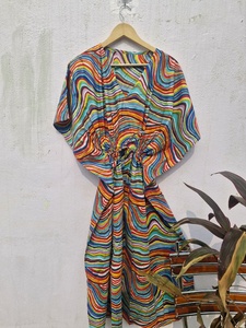 Caftan Ikat Aztec - Robe caftan en coton ultra-doux et fluide - Parfaite comme robe d'intérieur, tenue de détente, tenue de plage, muumuu, mumu - Product Image 3