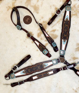 Conjunto de cabezada y pechera occidentales pintados a mano, duraderos, de cuero natural suave de primera calidad, ligeros, para montura, con diseños de moda. - Product Image 3