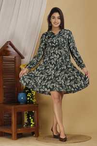 Elegante Vestido Corto Casual Verde Oscuro para Mujer, Estampado de Hojas, Estilo Occidental, para Uso Diario, Corte en A, Viscosa y Rayón - Product Image 5