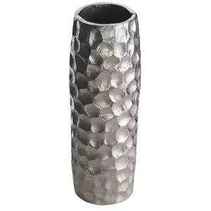 Vase à fleurs de luxe en acier inoxydable fait main, moderne et haut de gamme, pour la décoration de table de mariage - Product Image 6