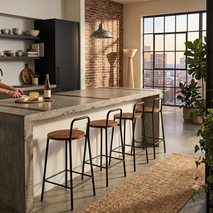 Taburete de bar metálico de estilo industrial moderno con asiento redondo de madera para bar en casa y comedor al aire libre - Product Image 1