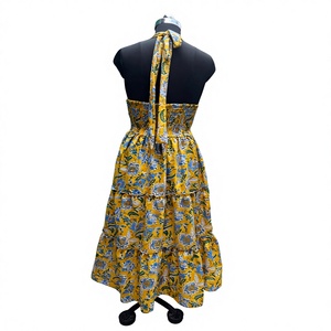 เดรสยาวผ้าฝ้ายพิมพ์ลายดอกไม้แบบแฮนด์บล็อกจาก Soul Jaipur คอเต่า สายเดี่ยว ชายกระโปรงแบบพันรอบ เหมาะสำหรับฤดูร้อน ชายหาด วันหยุดพักผ่อน สไตล์ธรรมชาติ - Product Image 2