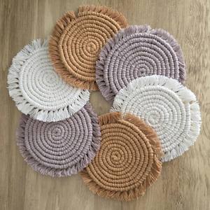 Posavasos de Macramé Estéticos y Modernos, Hechos a Mano, para Decoración del Hogar, Mesa y Regalos - Product Image 1