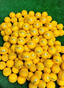Pelota de Cricket Salstar de Primera Calidad, Fabricada con Cuero Vacuno de Primera Selección, Color Azul, Talla Juvenil, Personalizable en Colores y Logotipo - Product Image 2