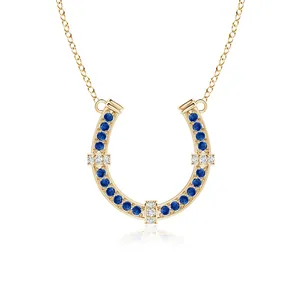 Collier Pendentif Fer à Cheval Classique de Créateur en Or 14K avec Saphir Bleu Naturel et Diamants Pavés – Bijoux de Luxe Porte-Bonheur - Product Image 1