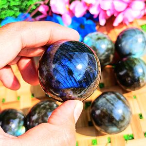 Sphère de cristal de labradorite naturelle polie, pierre de guérison pour la méditation et la décoration intérieure, vente en gros - Product Image 4