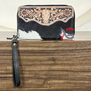 Bolso de Mano de Cuero Vacuno Genuino Hecho a Mano, con Diseño de Lujo, Múltiples Ranuras para Tarjetas y Cierre de Cremallera para Mujer, Expo Marzo 2026 - Product Image 1