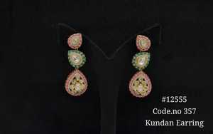 Boucles d'oreilles pendantes Kundan victoriennes en laiton plaqué époxy, style ethnique victorien, pour femmes, bijoux de mariage et de fête. - Product Image 6