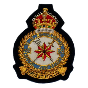 Badge de blazer en tissu toile 3D brodé à la main, entièrement personnalisé, de haute qualité, pour uniformes, tendance - Product Image 4