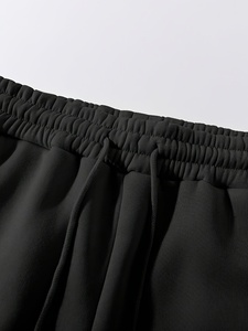 Ensemble de survêtement gothique pour femme avec imprimé ange, sweat-shirt à capuche et pantalon long ample noir, idéal pour l'automne, en polyester respirant - Product Image 5
