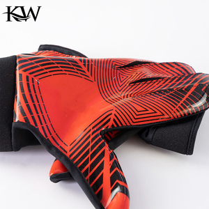 Gants de football unisexes pour enfants - Polyester/PU/Spandex, imperméables, protection UV, antidérapants, sangle de poignet réglable pour le sport - Product Image 5