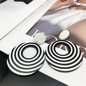 Pendientes de Resina Hechos a Mano, Joyería de Resina Epoxi, Pendientes Colgantes, Artesanía Clásica para Fiestas, para Mujer - Product Image 3