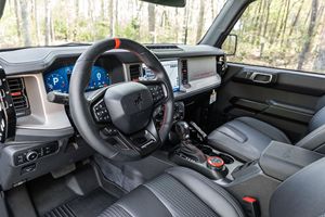Auto Usado Completamente Equipado, Limpio, Ford Bronco Raptor SUV 2024, Autos Usados Listos para Enviar - Product Image 2