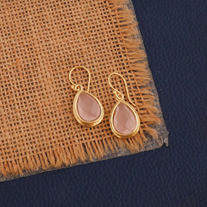 Boucles d'oreilles pendantes délicates en quartz rose, pierre de naissance de janvier, pour femme, plaqué or, bijoux en pierres précieuses, cadeau pour la personne aimée - Product Image 1