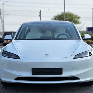 El coche eléctrico Tesla Model 3 Long Range - Product Image 1
