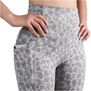 Shorts de yoga pour femmes 2025, nouvelle collection, personnalisables avec logo, imperméables, respirants, légers, imprimés, taille haute - Product Image 1