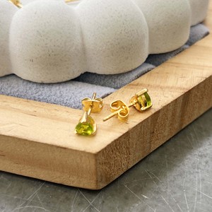 Rainbow Moonstone Heart <b>Stud</b> <b>Earrings</b> 5mm Gold Prong Set <b>Earrings</b> White Gemstone Heart <b>Studs</b> Minimalist Dainty <b>Earrings</b> - Product Image 2
