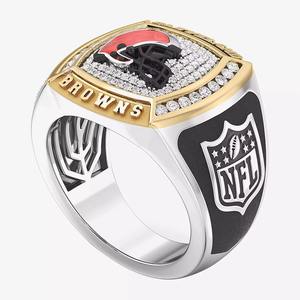 Bague de championnat Cleveland Browns entièrement personnalisée, classique pour homme, bicolore, sur mesure, en alliage d'argent sterling, pour le lycée et l'université - Product Image 2